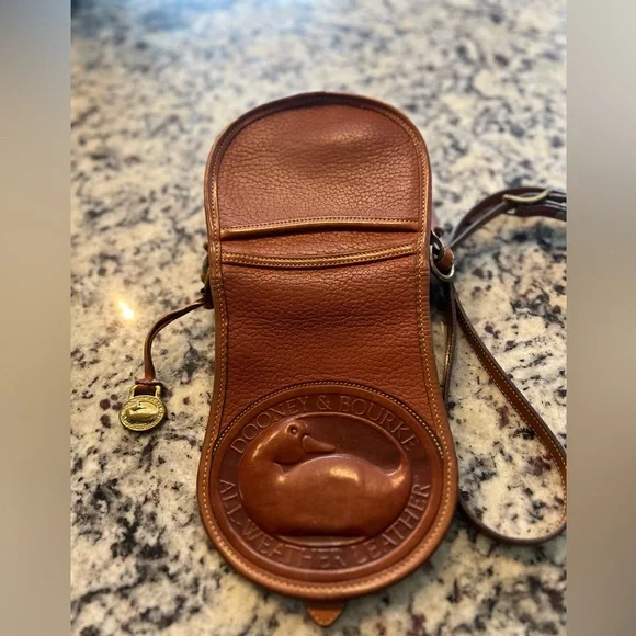 Dooney & Bourke Duck Bag- Vintage - Picture 5 of 15